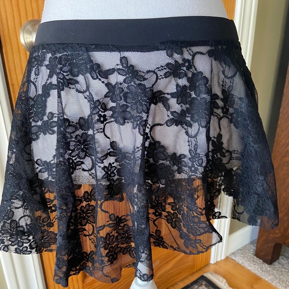 4 Leotards and 2 Tights and 2 skirts bundle - Picture 12 of 16